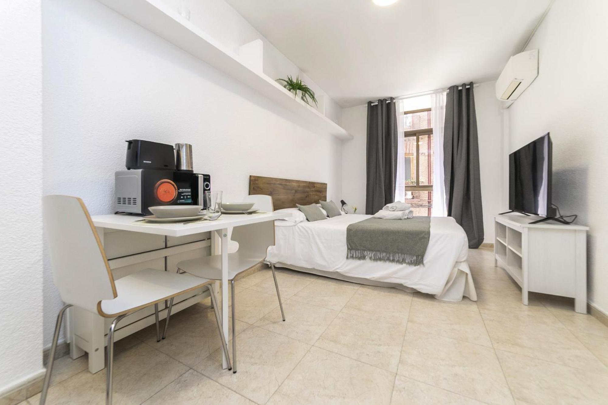 Classy IV - Ferga Suites, Madrid